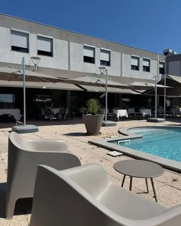 Hotel Sous Les Pins 3*