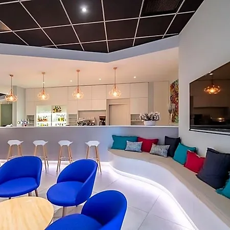 Sous Les Pins Hotel