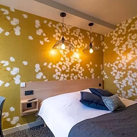 Sous Les Pins 3* Etoile-sur-Rhone