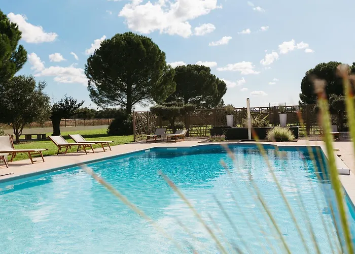 Hotel Sous Les Pins 3*